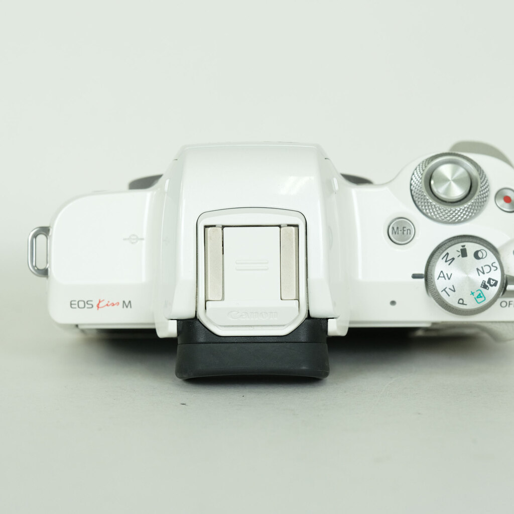 Canon EOS Kiss M