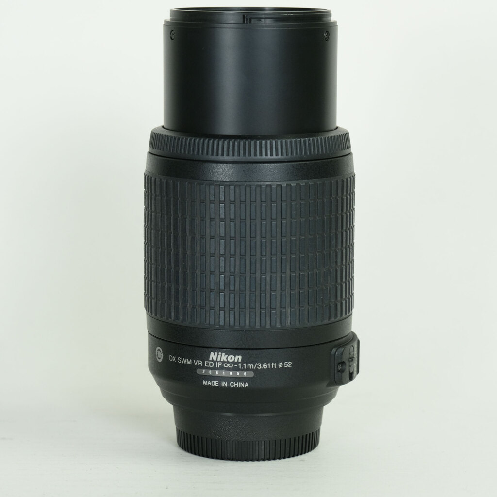Nikon AF-S DX VR Zoom-Nikkor 55-200mm F4-5.6G IF-ED