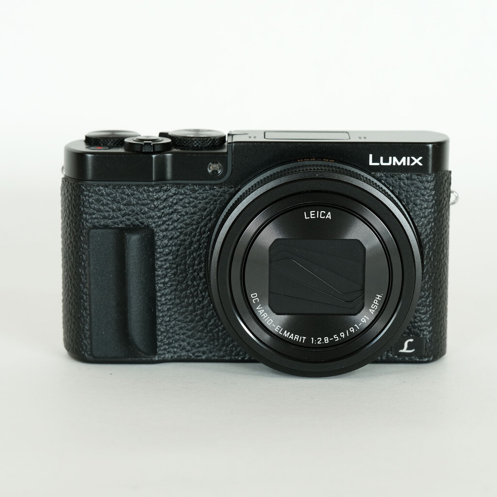 Panasonic LUMIX DMC-TX1の出品 | ONE SCENE（ワンシーン）