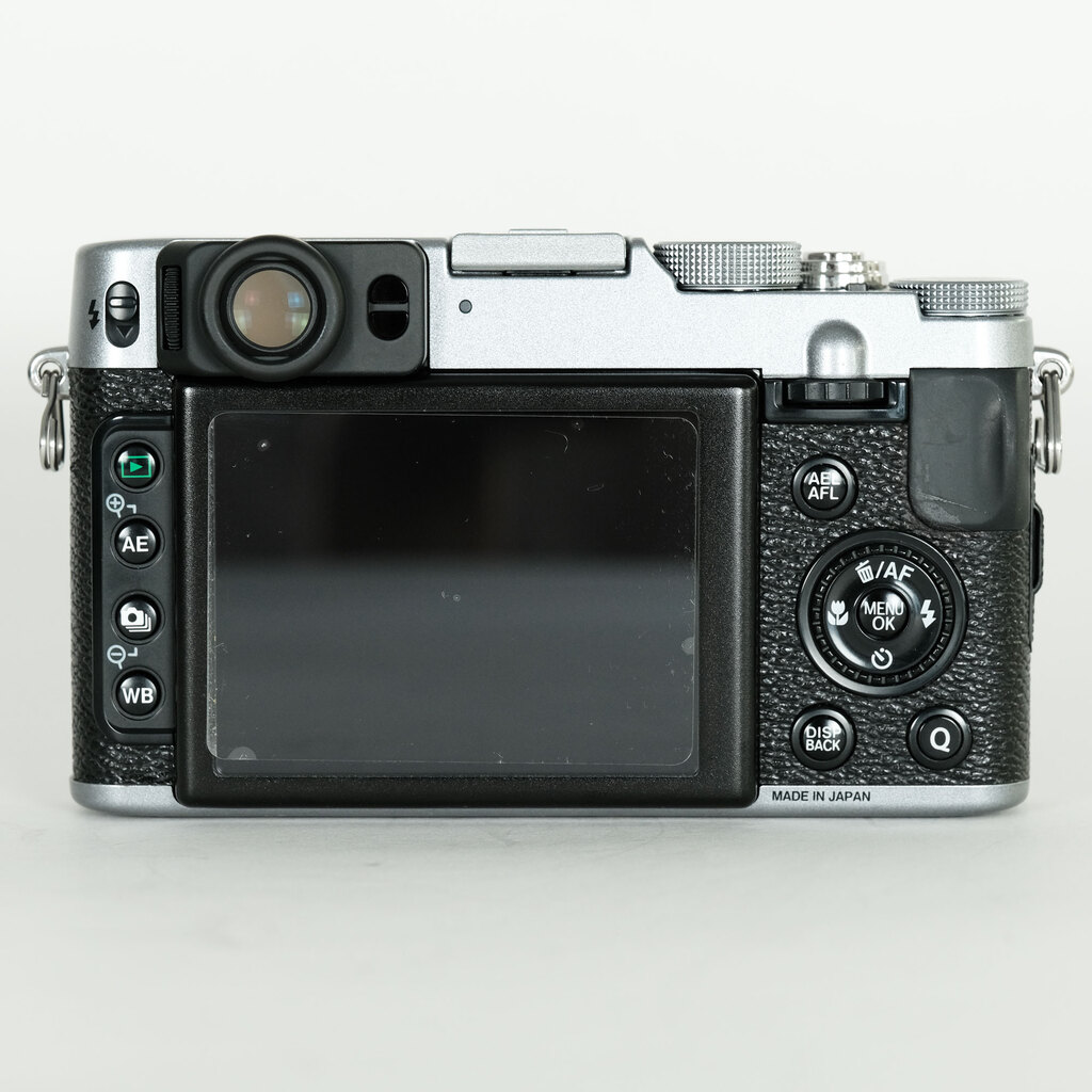 FUJIFILM X20 シルバーの出品 | ONE SCENE（ワンシーン）