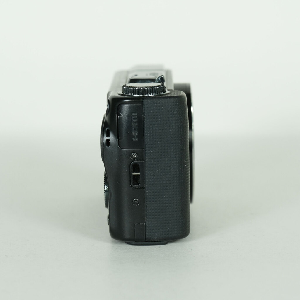 SONY Cyber-shot DSC-HX9V ブラックの出品 | ONE SCENE（ワンシーン）