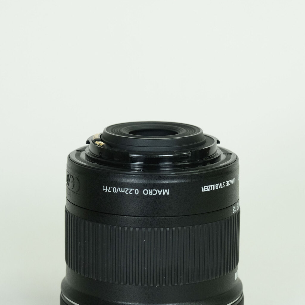 Canon EF-S10-18mm F4.5-5.6 IS STM