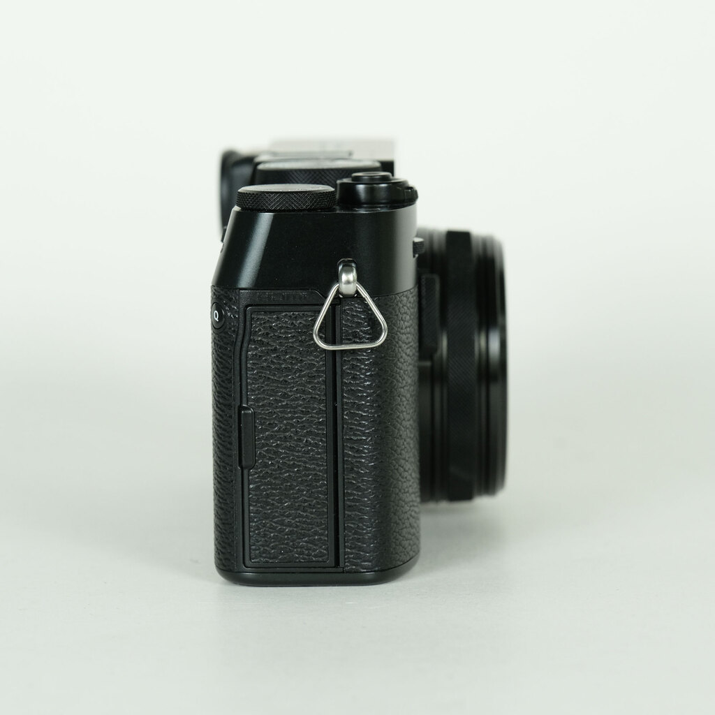 FUJIFILM X100VI [�u���b�N]