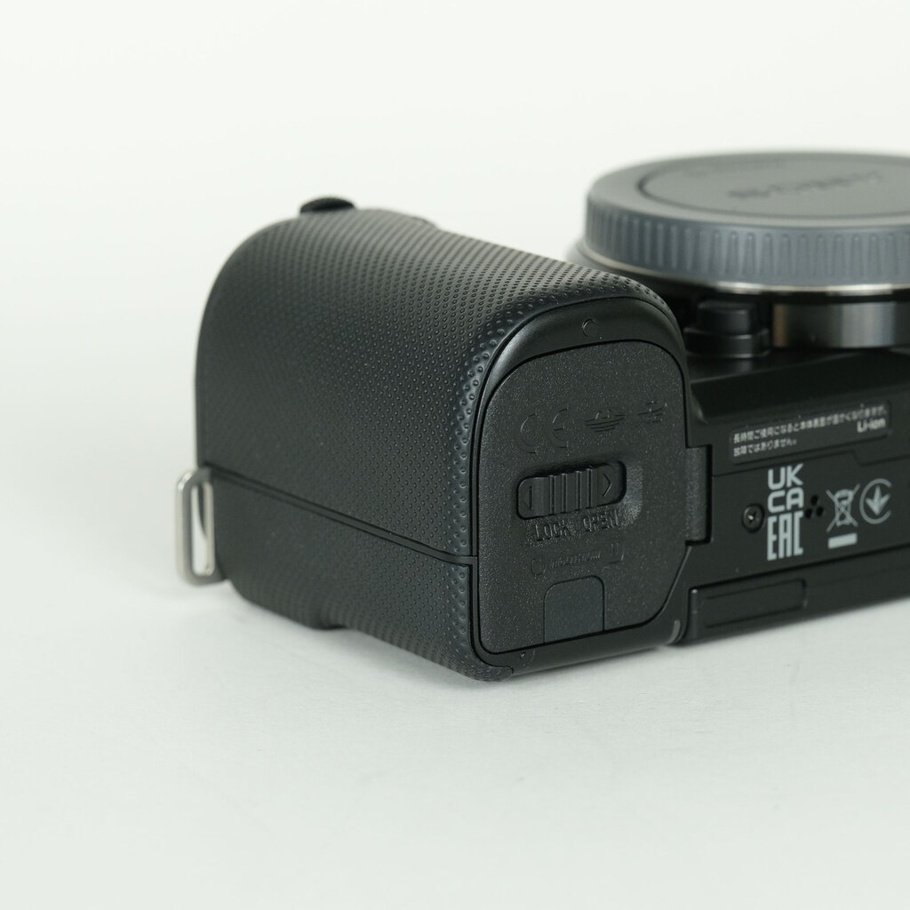 SONY VLOGCAM ZV-E10