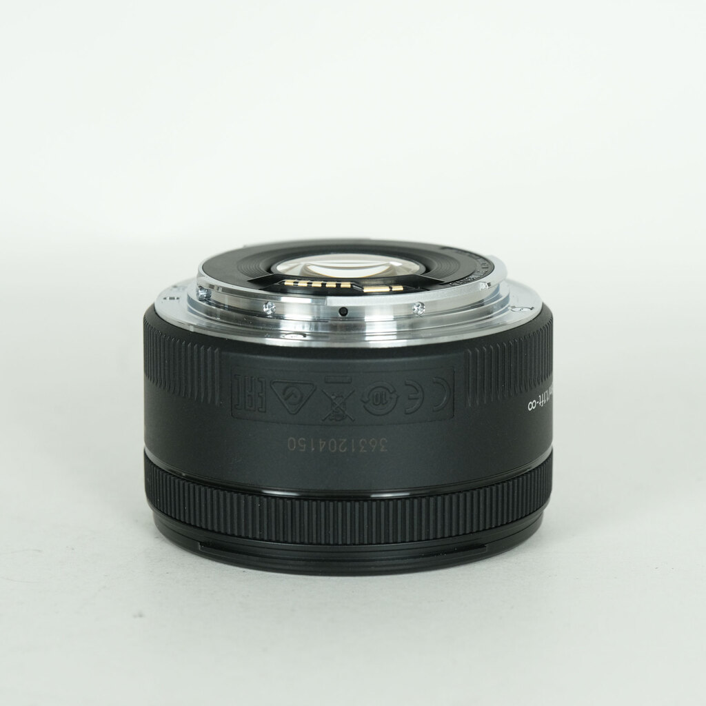 Canon EF50mm F1.8 STM Canon EF50mm F1.8 STM