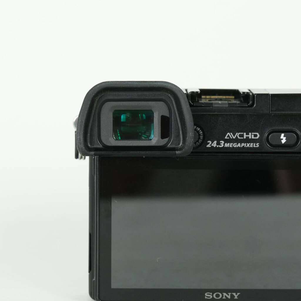 SONY α6000（ILCE-6000）の出品 | ONE SCENE（ワンシーン）