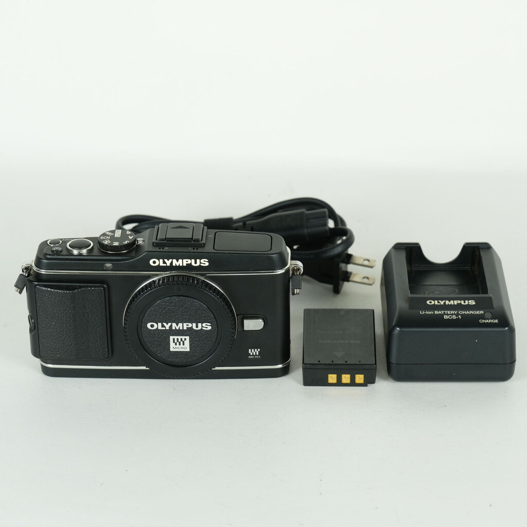OLYMPUS PEN E-P3 ボディ ブラックの出品 | ONE SCENE（ワンシーン）