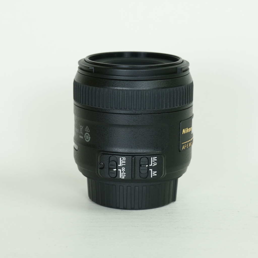 Nikon AF-S DX Micro NIKKOR 40mm f/2.8G