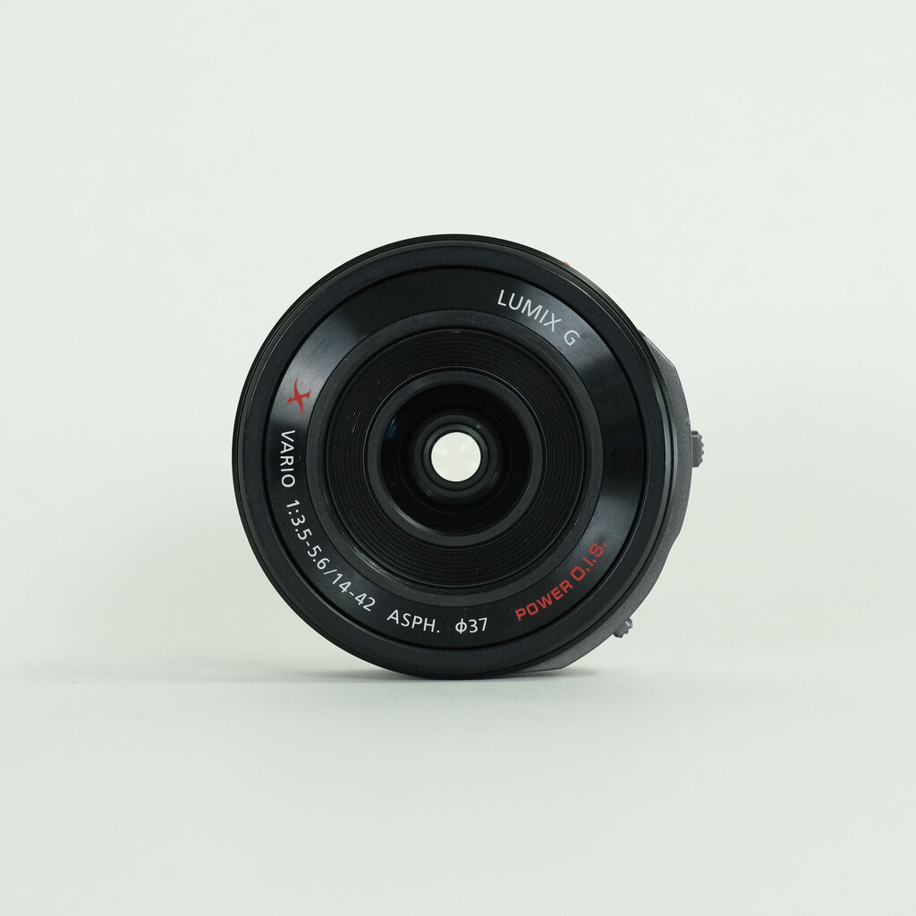 Panasonic LUMIX G X VARIO PZ 14-42mm / F3.5-5.6 ASPH. / POWER O.I.S.