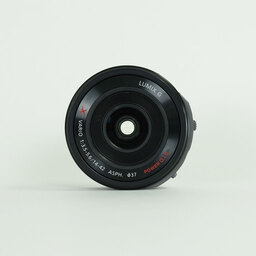 Panasonic LUMIX G X VARIO PZ 14-42mm / F3.5-5.6 ASPH. / POWER O.I.S.