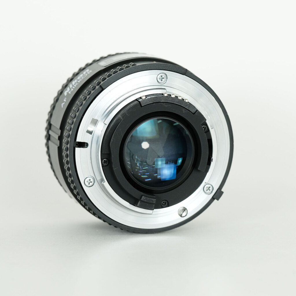 Nikon Ai AF Nikkor 35mm F2D Nikon Ai AF Nikkor 35mm F2D