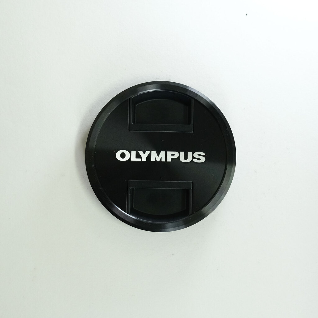 OLYMPUS M.ZUIKO DIGITAL ED 12-40mm F2.8 PRO OLYMPUS M.ZUIKO DIGITAL ED 12-40mm F2.8 PRO