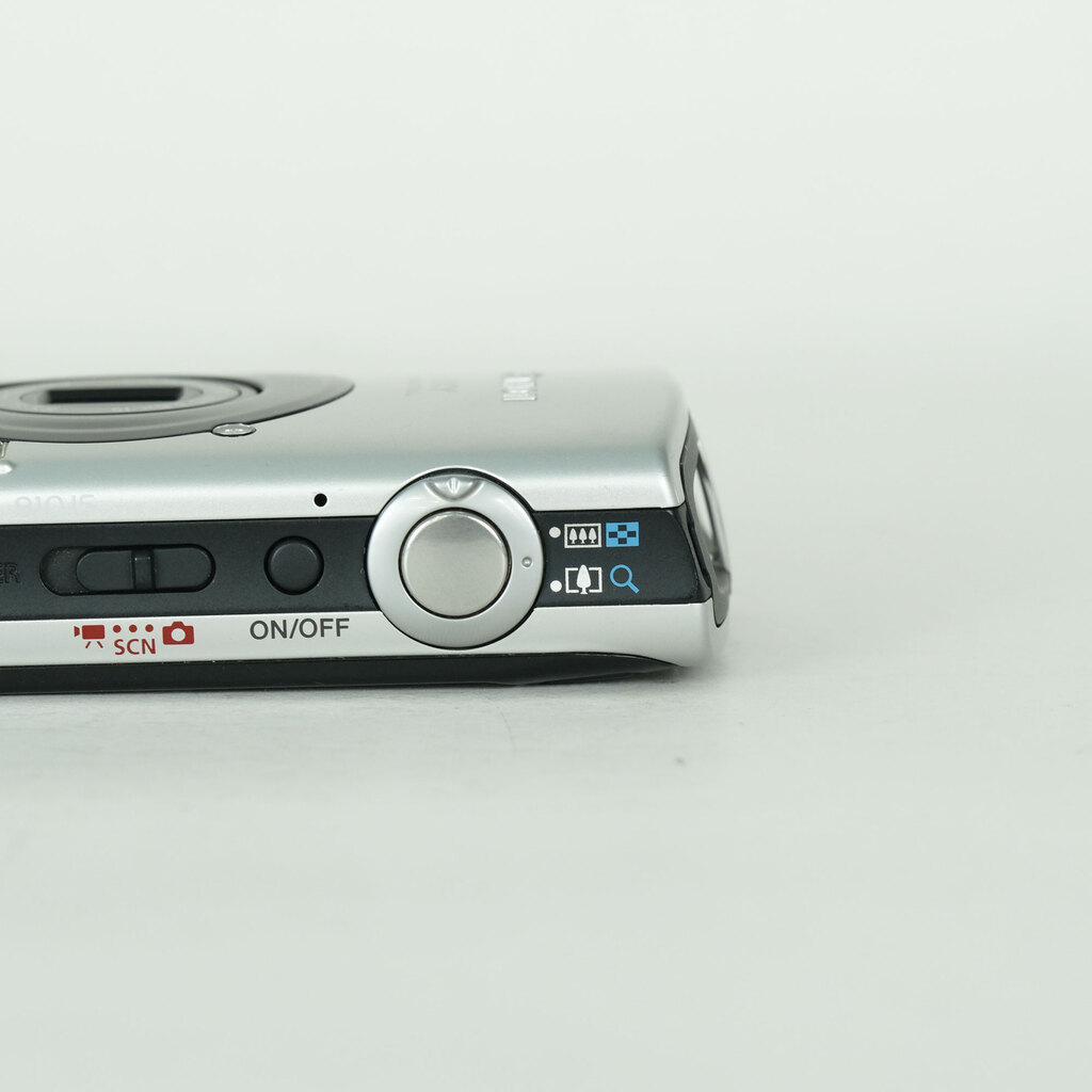 Canon IXY DIGITAL 910IS シルバーの出品 | ONE SCENE（ワンシーン）