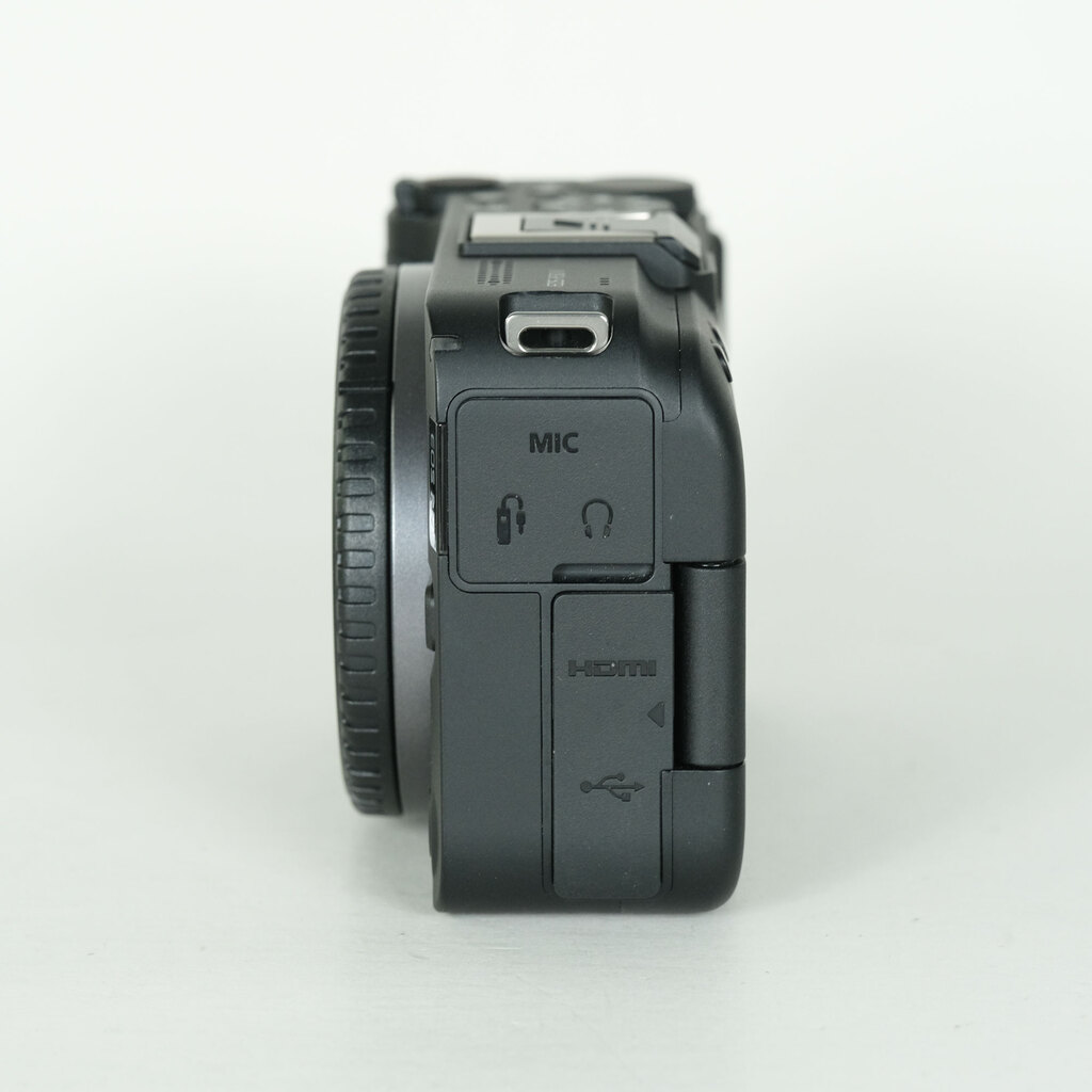 Canon EOS R50 V [�{�f�B]