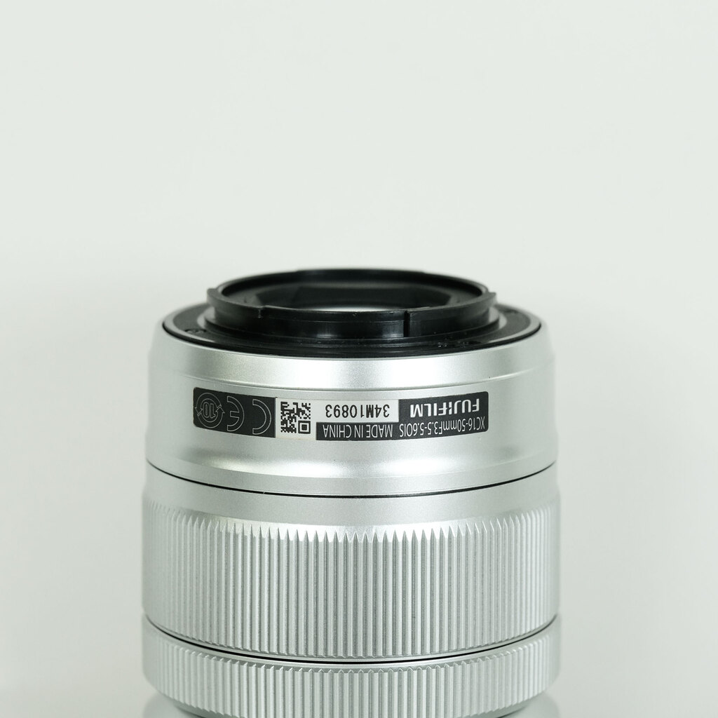 FUJIFILM フジノン XC16-50mm F3.5-5.6 OIS シルバー