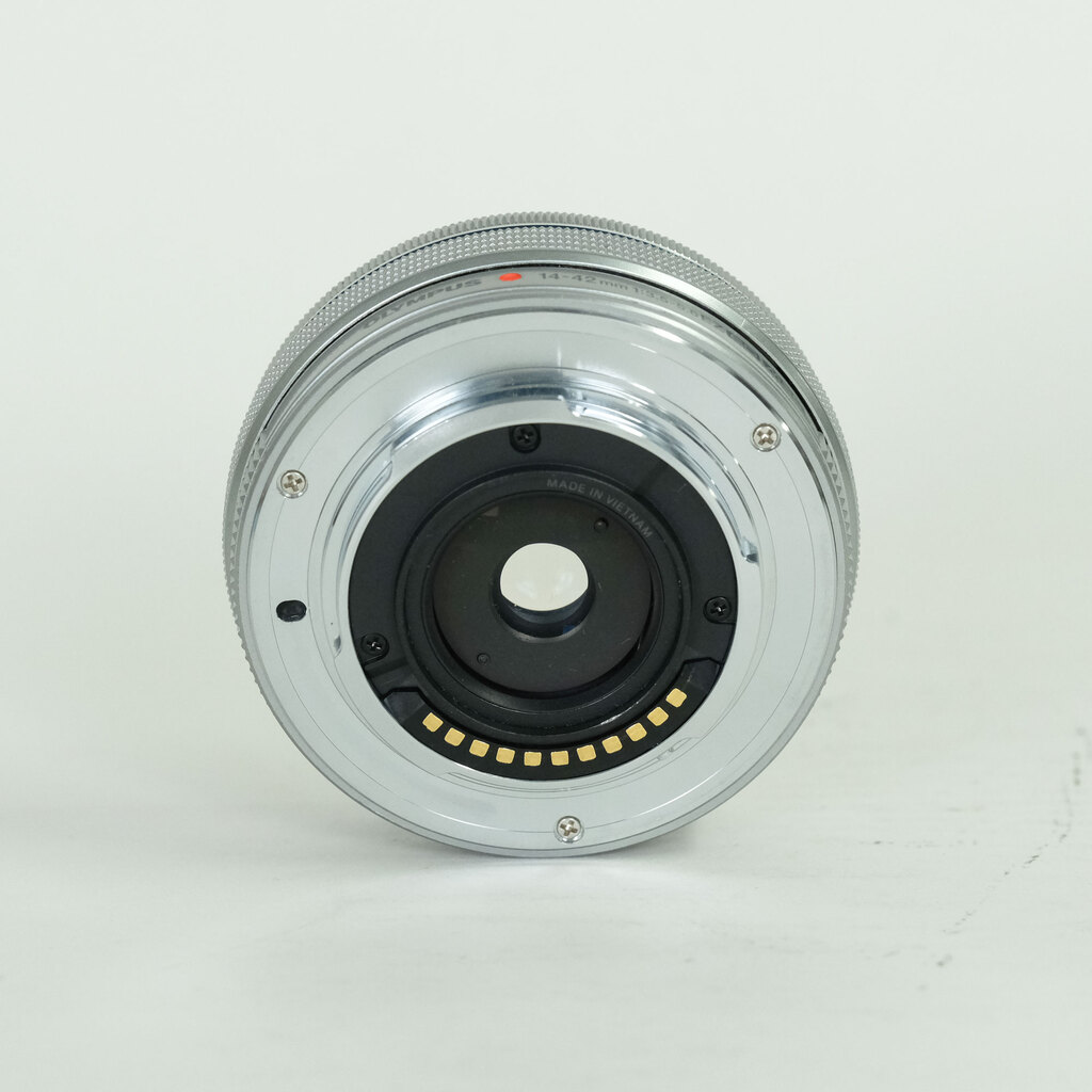 OLYMPUS M.ZUIKO DIGITAL ED 14-42mm F3.5-5.6 EZ シルバー