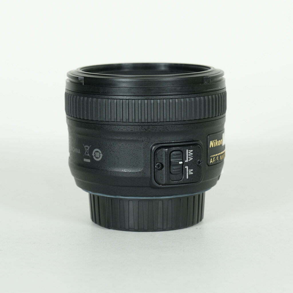 Nikon AF-S NIKKOR 50mm f/1.8Gの出品 | ONE SCENE（ワンシーン）