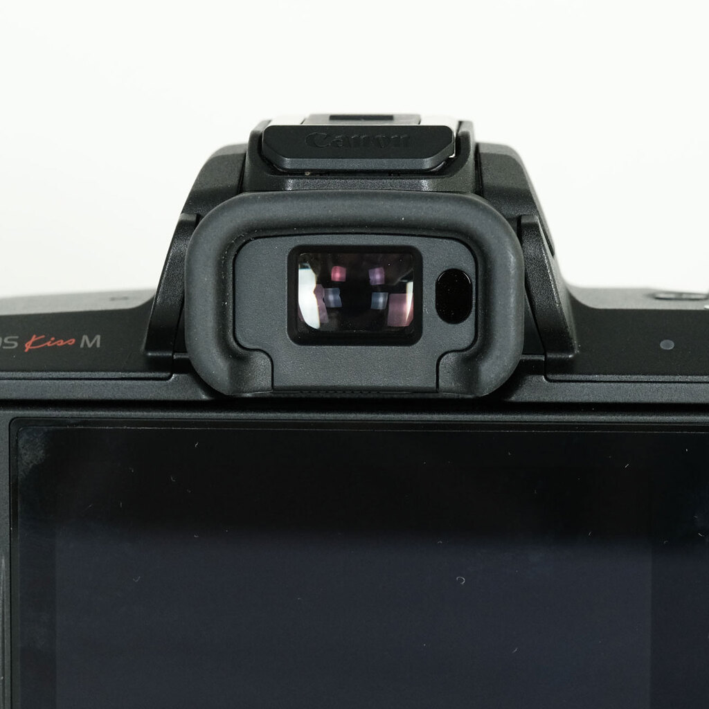 Canon EOS Kiss M