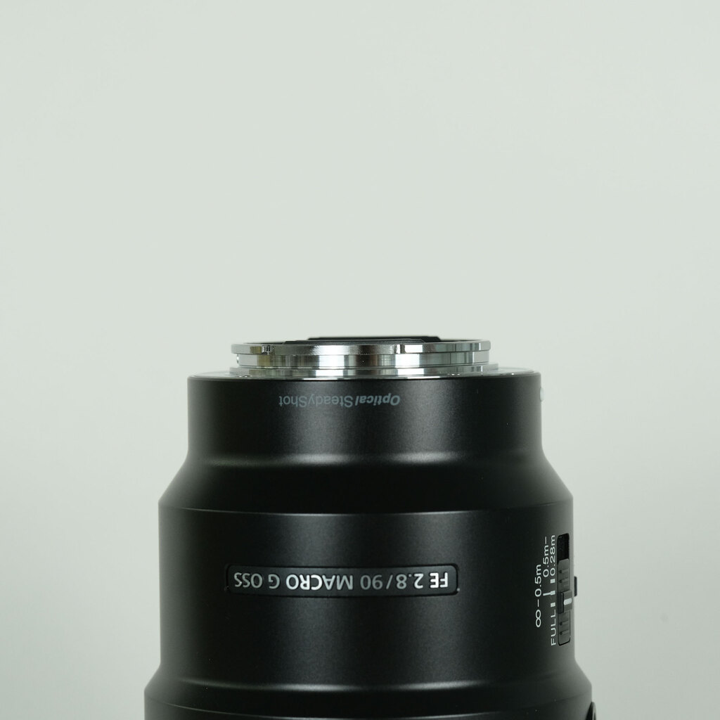 SONY FE 90mm F2.8 Macro G OSS SEL90M28G