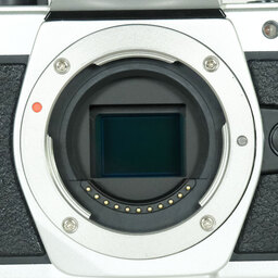 OLYMPUS OM-D E-M10 Mark II