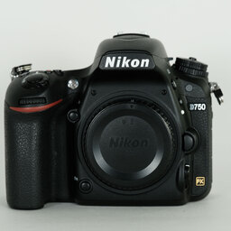 Nikon D750