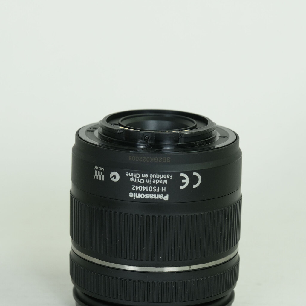 Panasonic LUMIX G 14-42mm F3.5-5.6 ASPH. MEGA O.I.S. H-FS014042 Panasonic LUMIX G 14-42mm F3.5-5.6 ASPH. MEGA O.I.S. H-FS014042