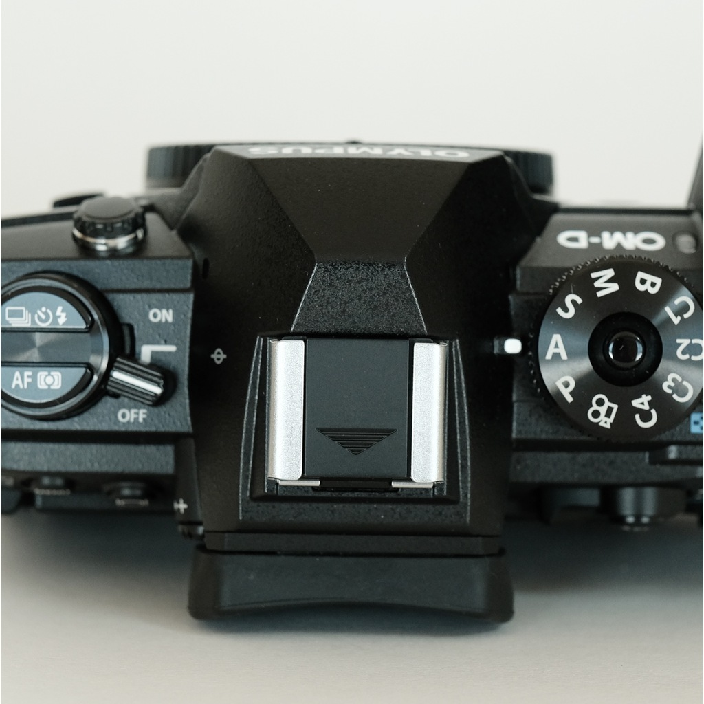 OLYMPUS OM-D E-M1 Mark III