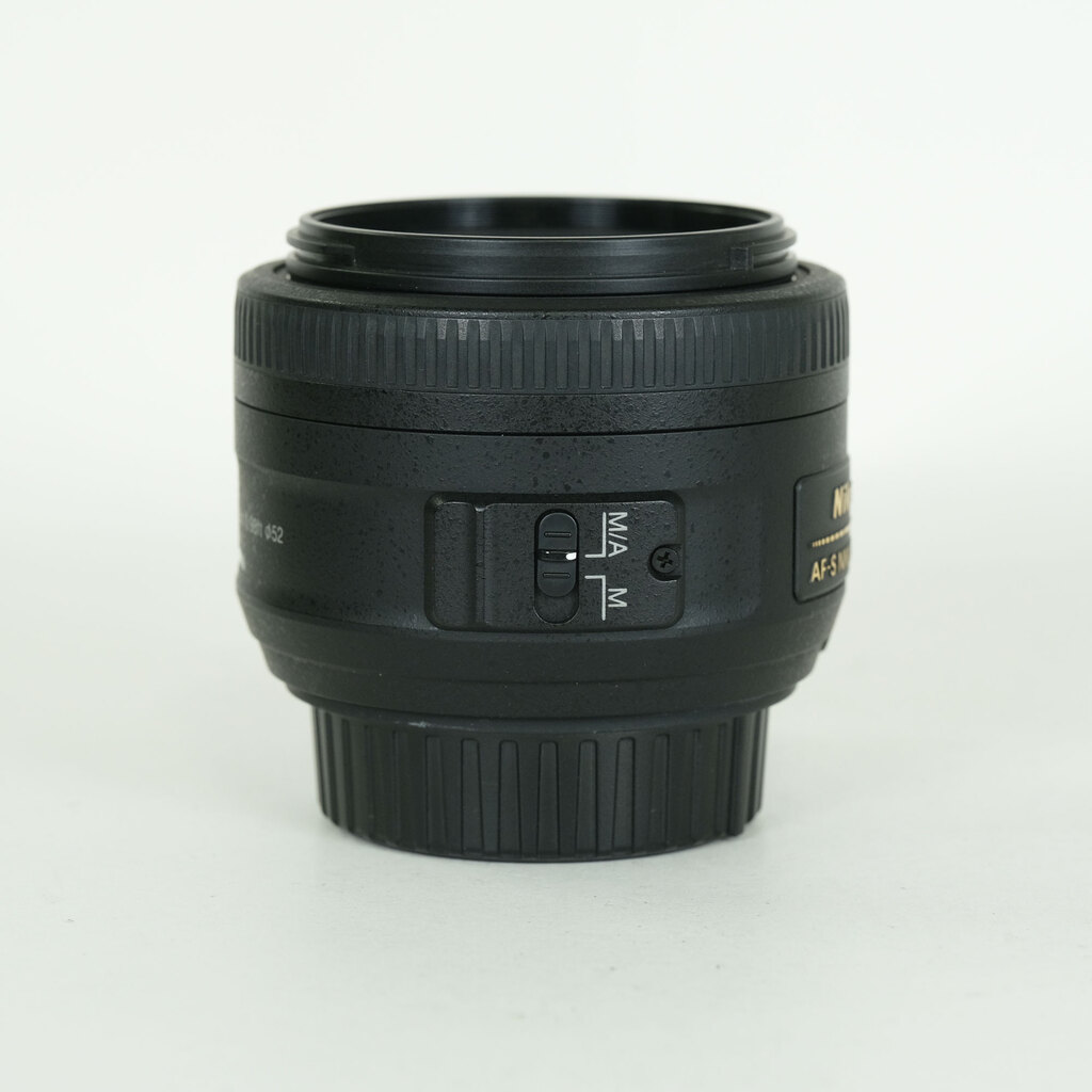 Nikon AF-S DX NIKKOR 35mm f/1.8G