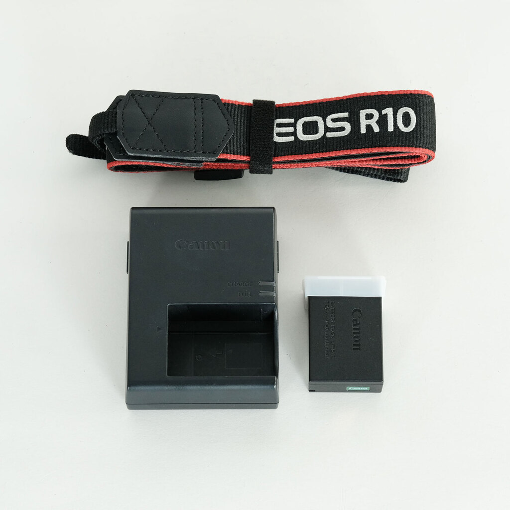 Canon EOS R10 Canon EOS R10
