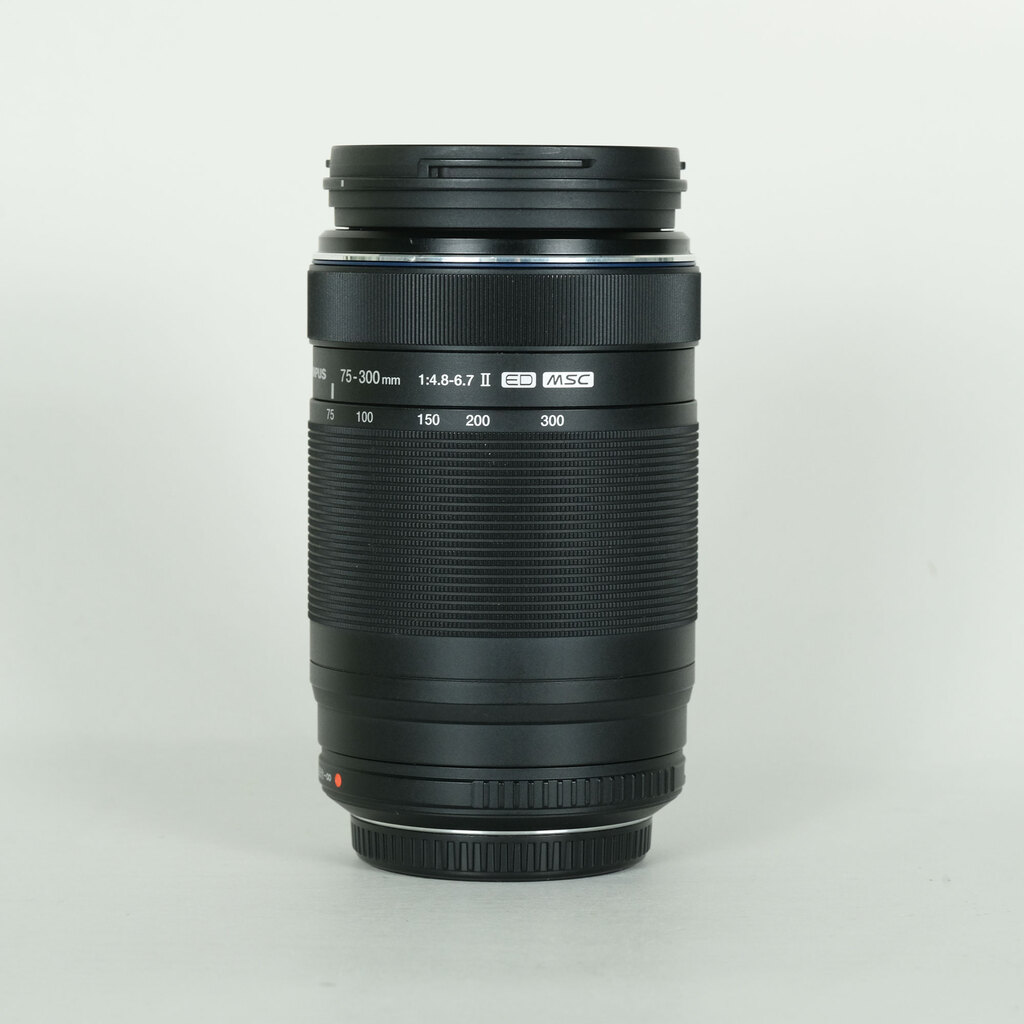 OLYMPUS M.ZUIKO DIGITAL ED 75-300mm F4.8-6.7 II