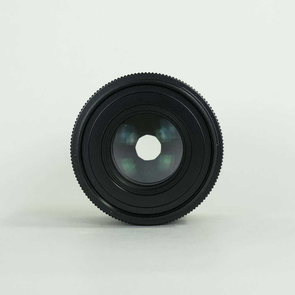 SIGMA 90mm F2.8 DG DN｜Contemporary [ライカL用]