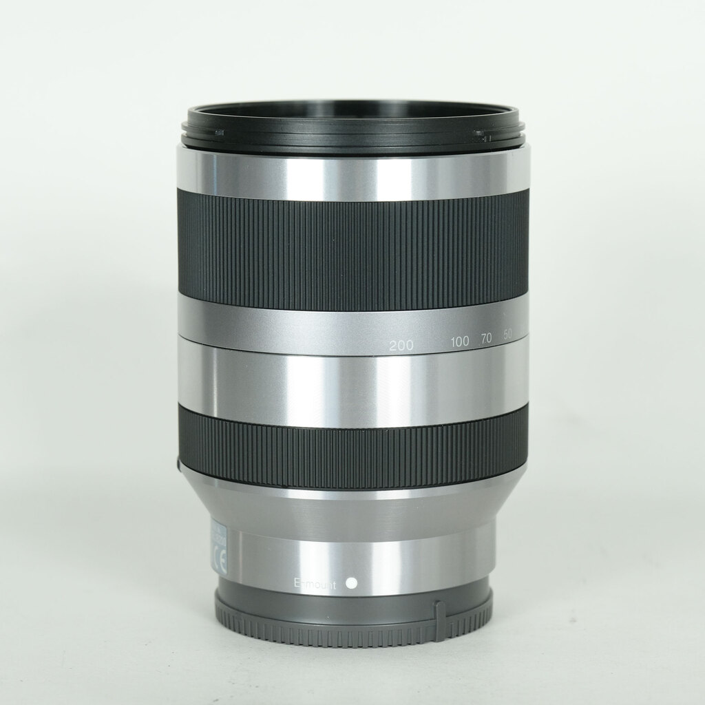 SONY E18-200mm F3.5-6.3 OSS SEL18200 SONY E18-200mm F3.5-6.3 OSS SEL18200