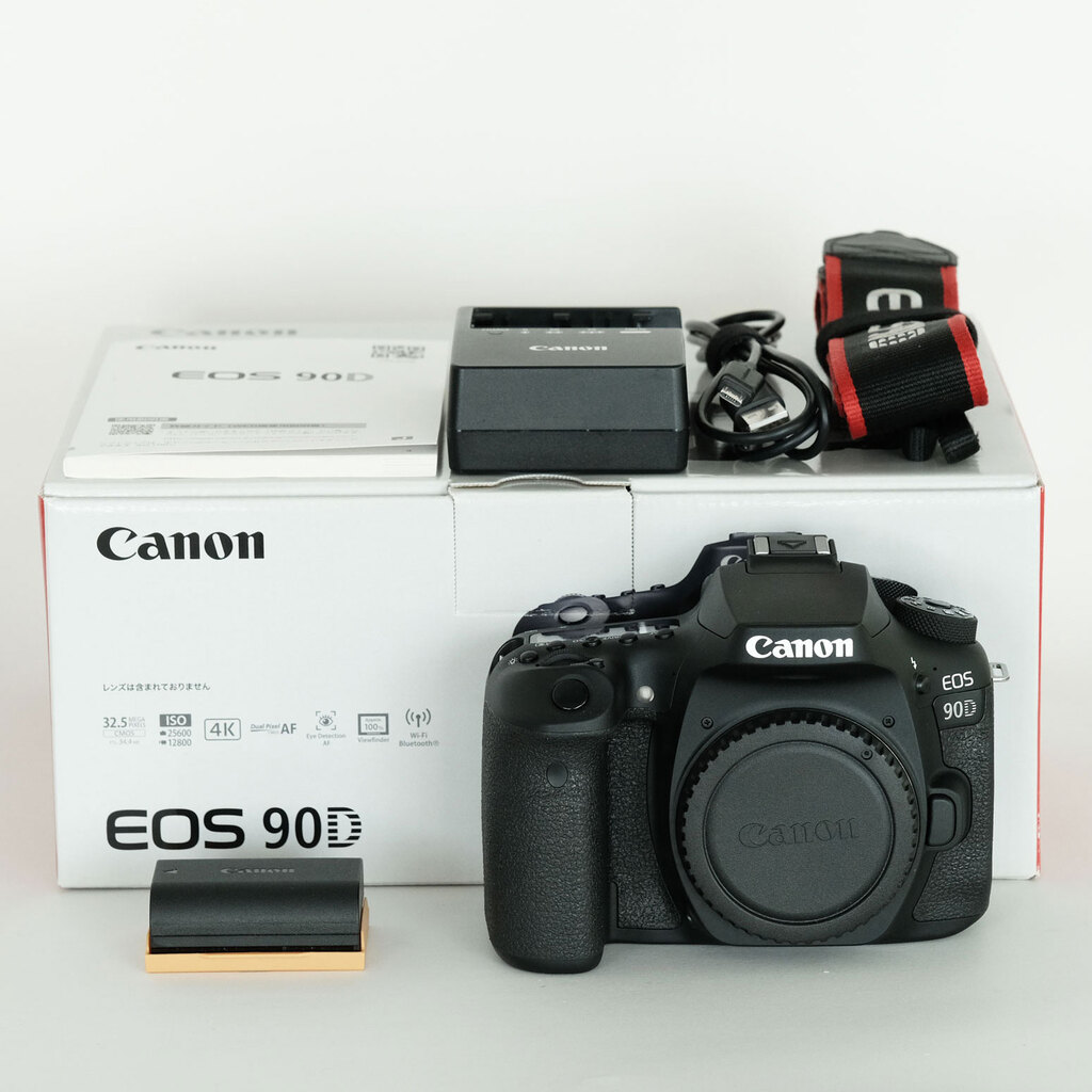 Canon EOS 90D