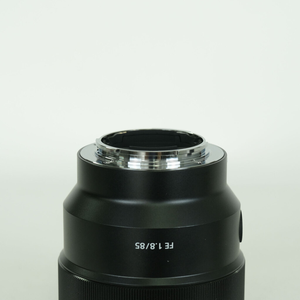 SONY FE 85mm F1.8 SEL85F18