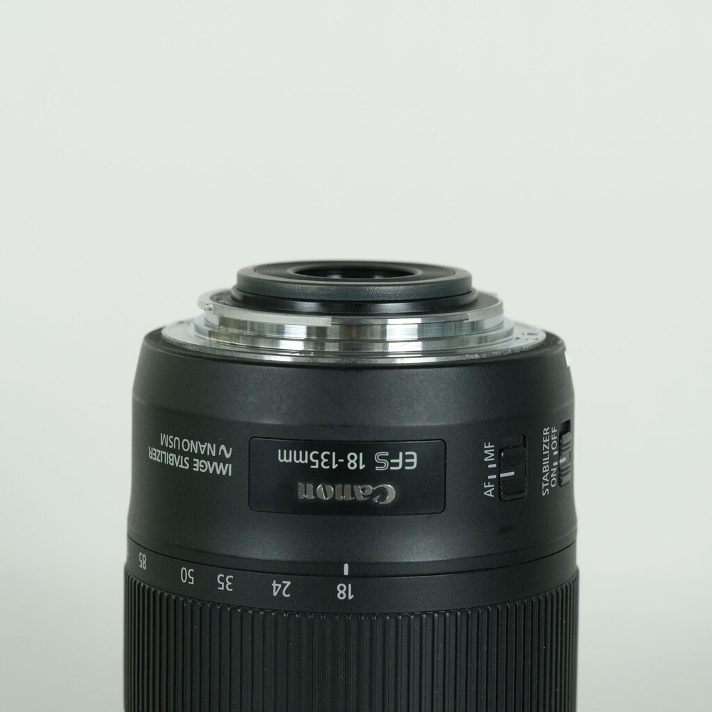 Canon EF-S18-135mm F3.5-5.6 IS USMの出品 | ONE SCENE（ワンシーン）