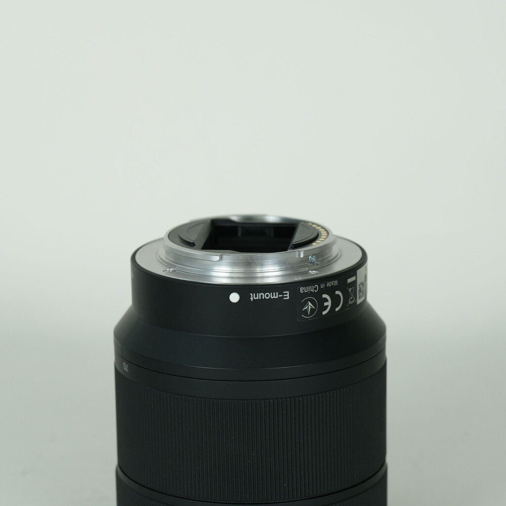 SONY FE 28-70mm F3.5-5.6 OSS SEL2870 SONY FE 28-70mm F3.5-5.6 OSS SEL2870