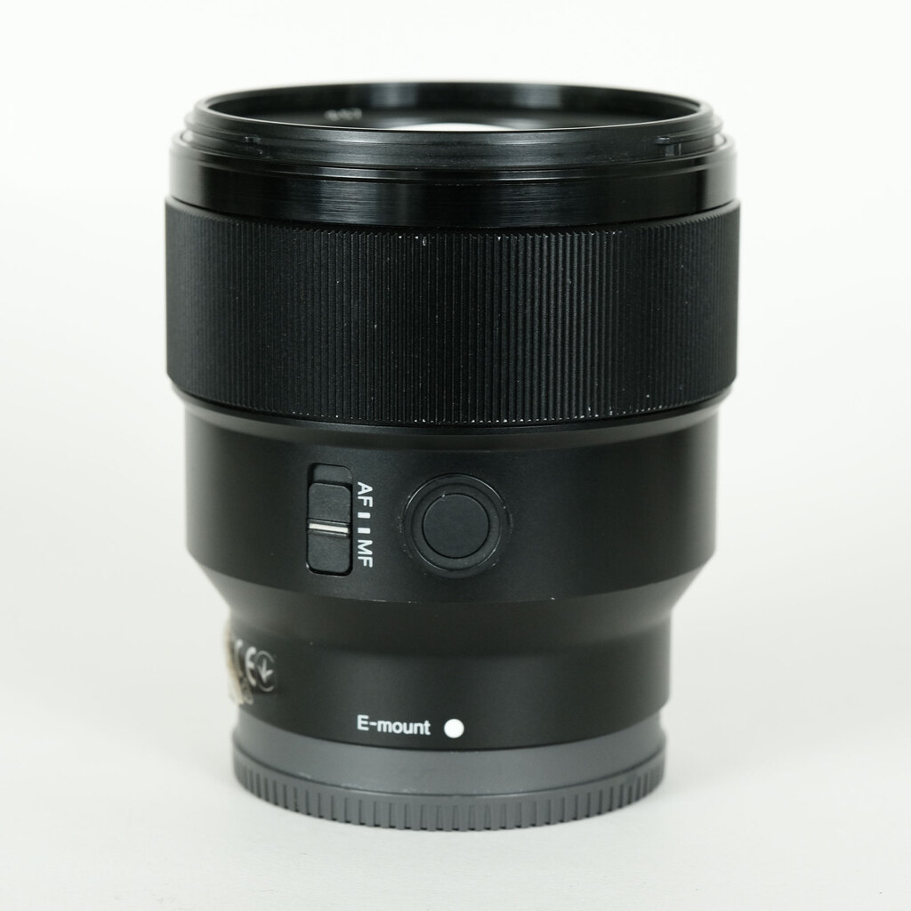 SONY FE 85mm F1.8 SEL85F18