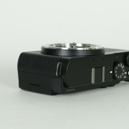 Panasonic LUMIX DC-S9