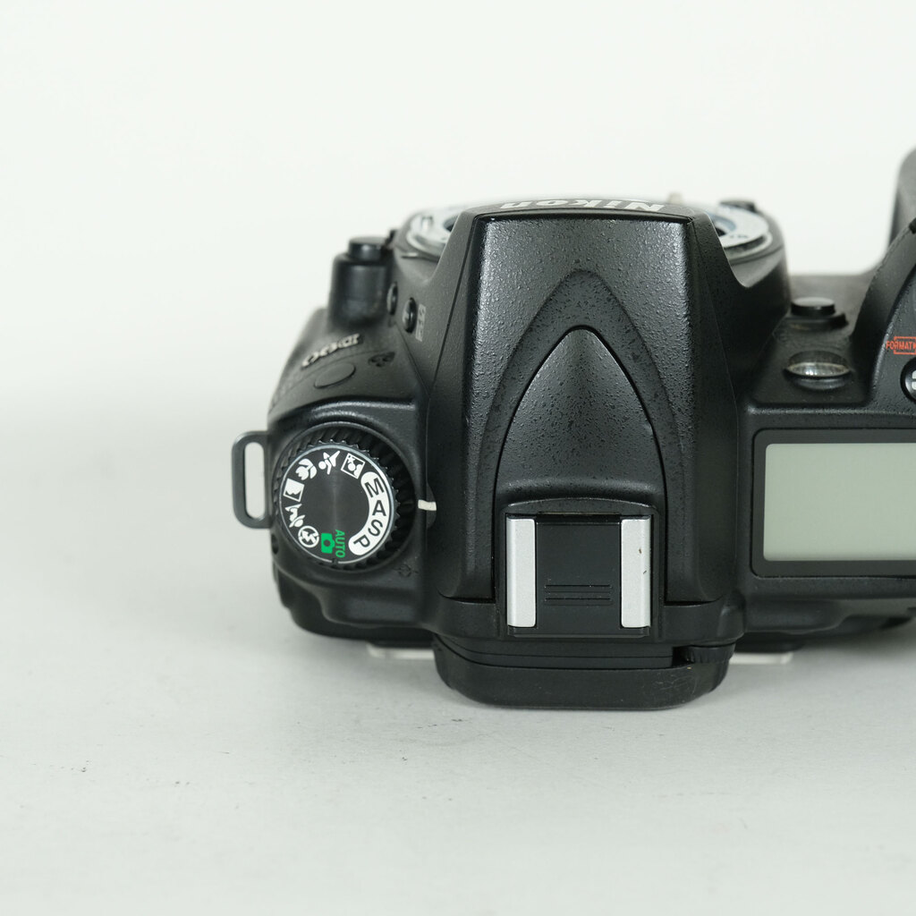 Nikon D90 ボディの出品 | ONE SCENE（ワンシーン）