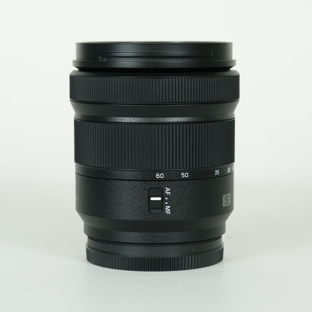 Panasonic LUMIX S 20-60mm F3.5-5.6の出品 | ONE SCENE（ワンシーン）