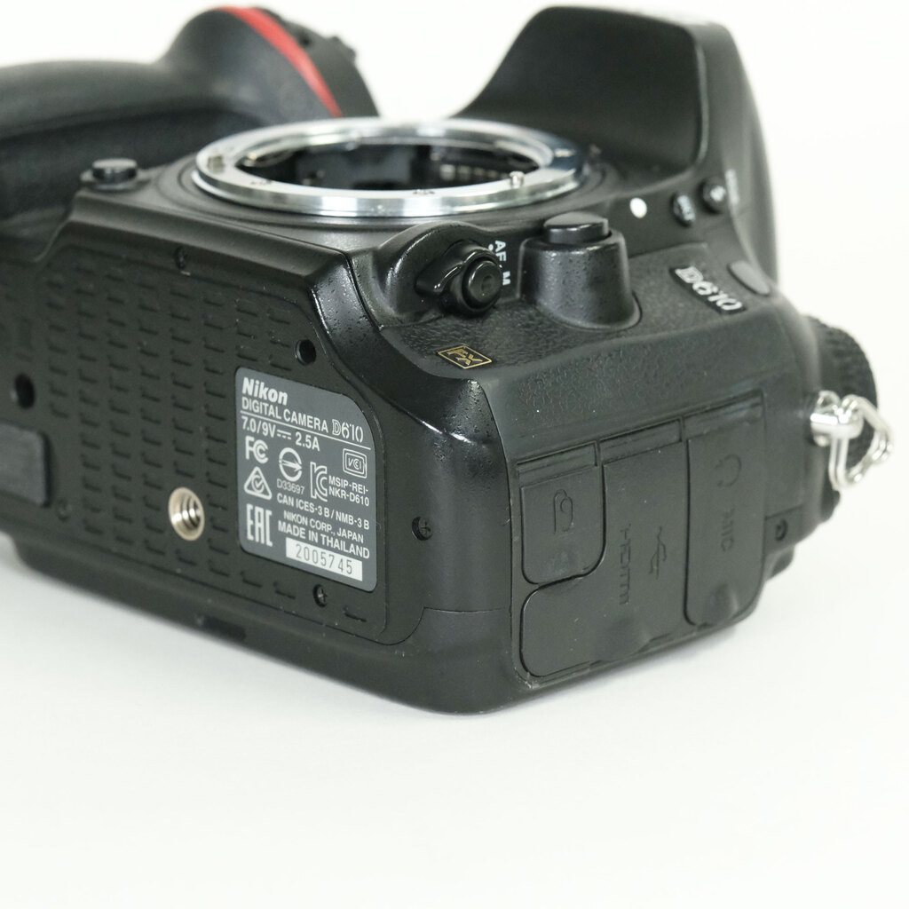 Nikon D610