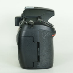 Nikon D300 ボディ