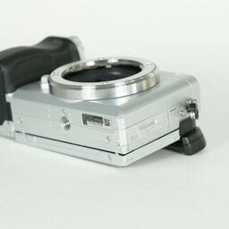 SONY α6400（ILCE-6400）