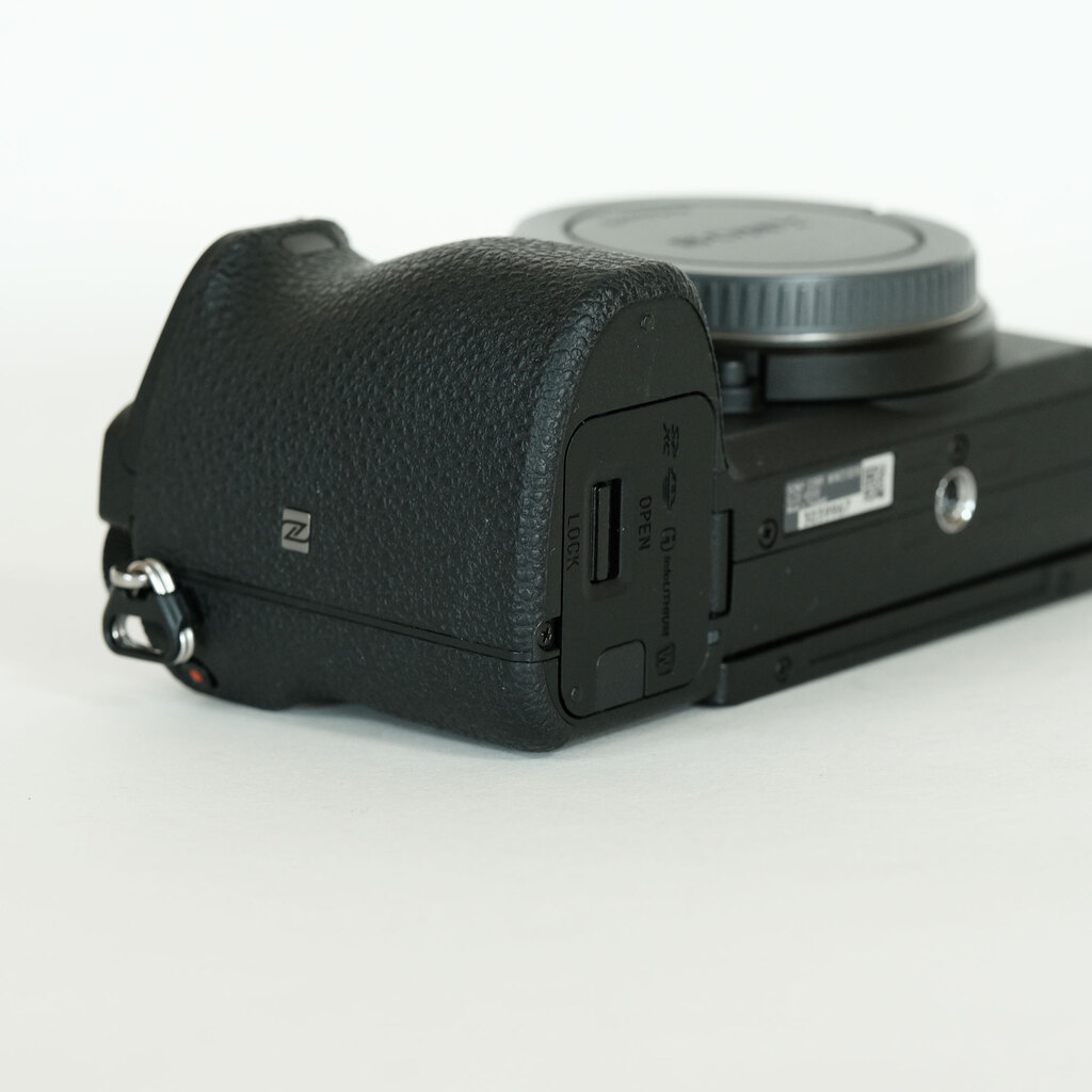 SONY α6500（ILCE-6500）の出品 | ONE SCENE（ワンシーン）