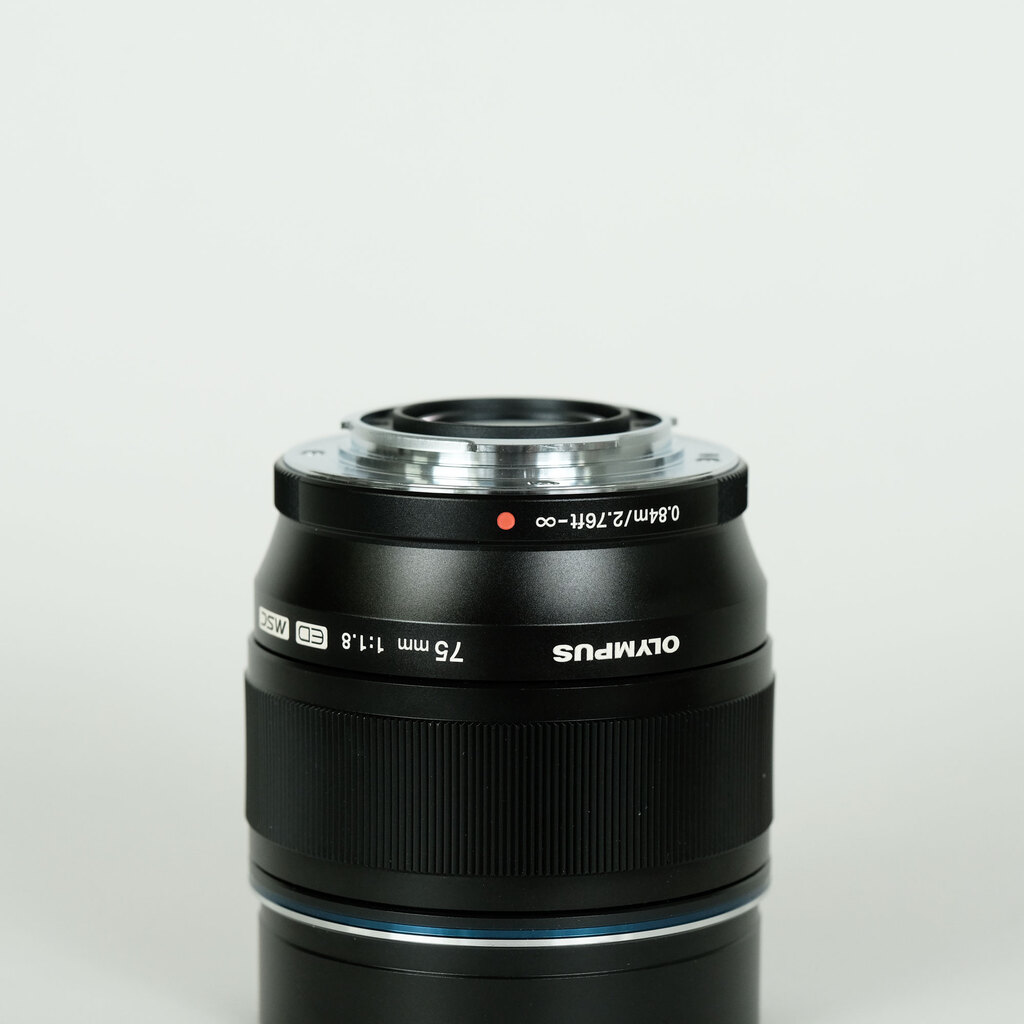OLYMPUS M.ZUIKO DIGITAL ED 75mm F1.8