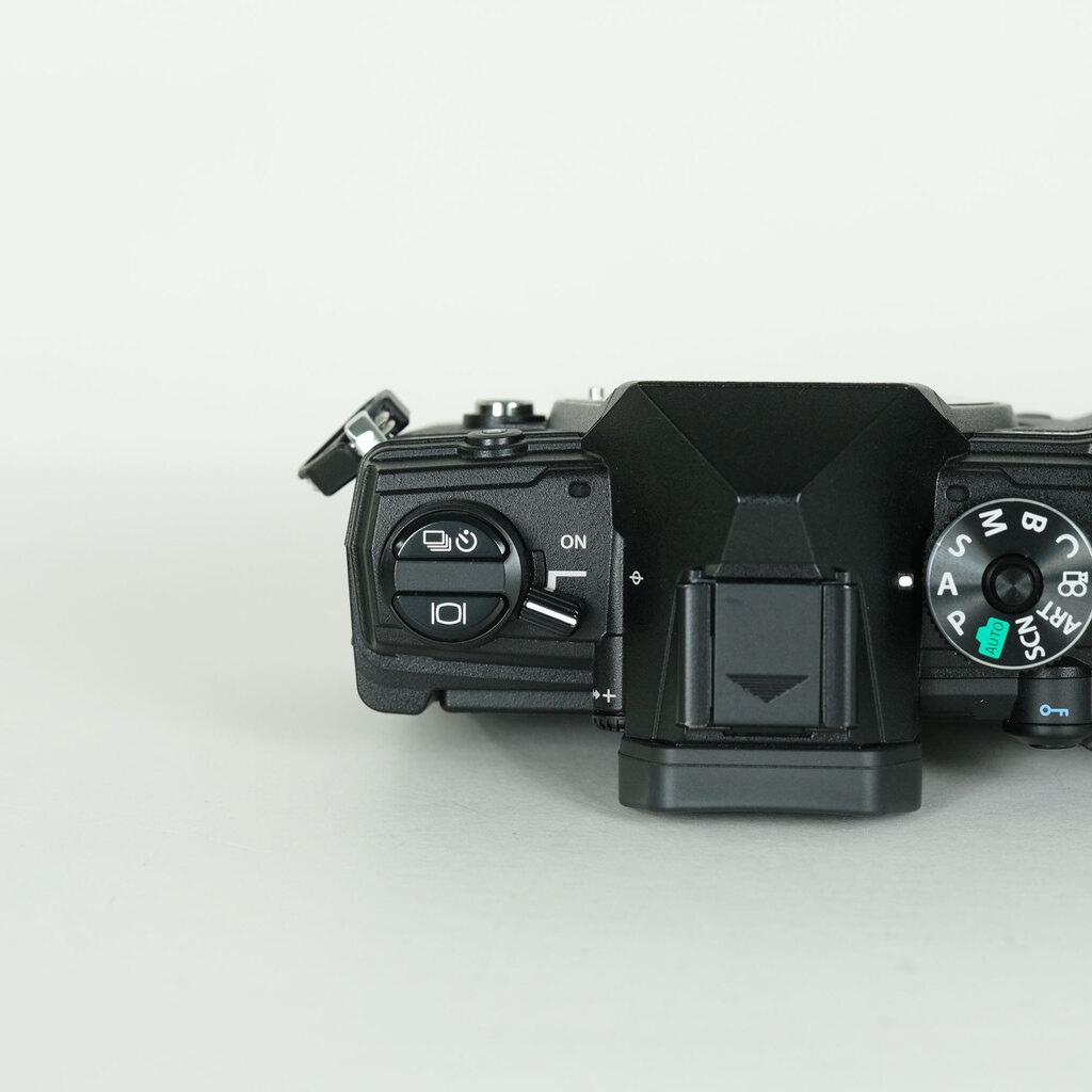 OM SYSTEM OM-5の出品 | ONE SCENE（ワンシーン）