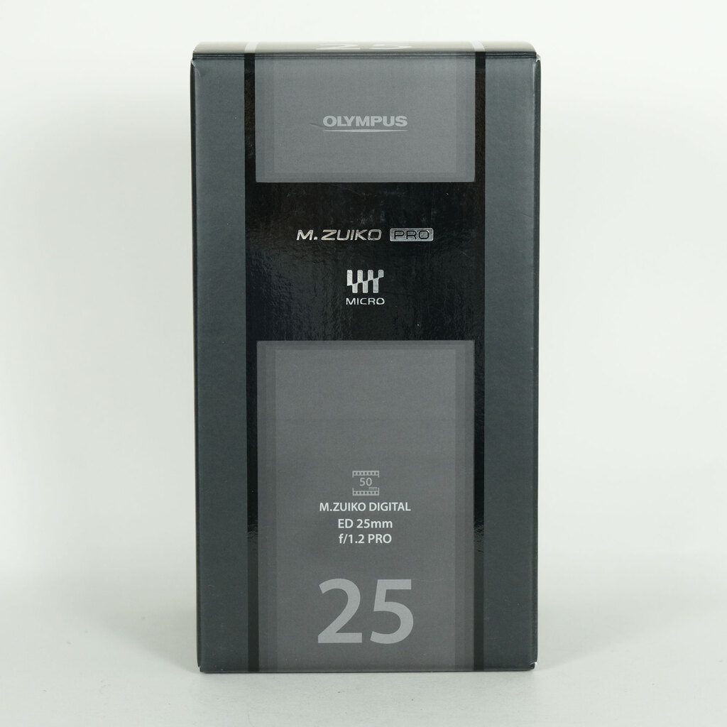 OLYMPUS M.ZUIKO DIGITAL ED 25mm F1.2 PRO