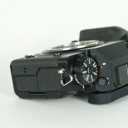 FUJIFILM X-T4