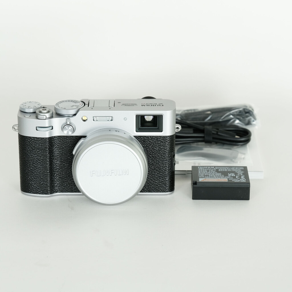 FUJIFILM X100VIの出品 | ONE SCENE（ワンシーン）