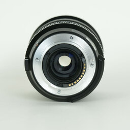 FUJIFILM XF16-80mmF4 R OIS WR FUJIFILM XF16-80mmF4 R OIS WR